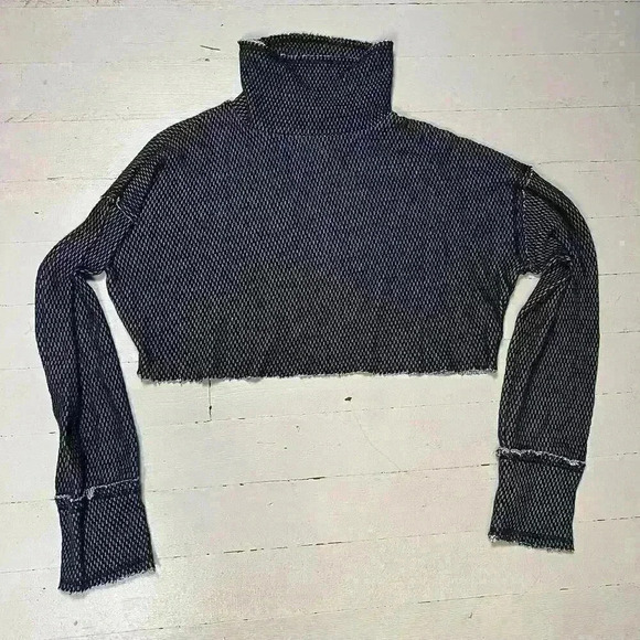 Urban Outfitters Out From Under Camino Long Sleeve Top Size S, Dark Grey/ Black - Picture 1 of 6